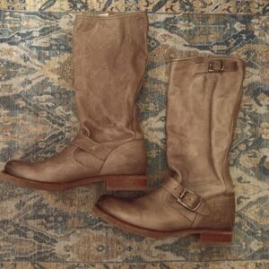 FRYE Tan Leather Boots size 9